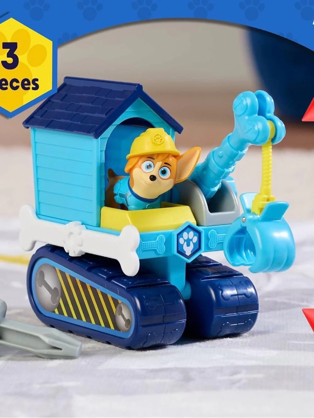 Disney Junior Pupstruction Phinny’s Crane 3-piece Figure and Vehicle Set. Blue